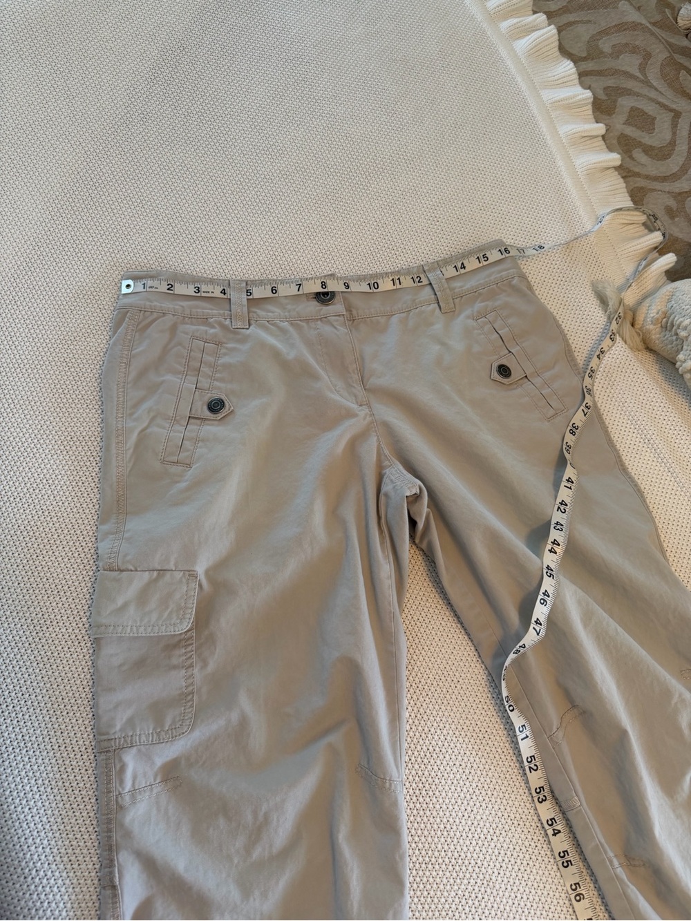 Ann Taylor Signature Fit Cargo Capri Pants Stone Taupe Size 6 - Picture 3 of 13